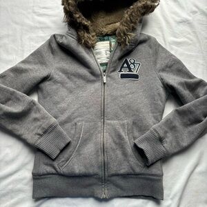 Aeropostale Heather Gray Fur-Lined Hoodie